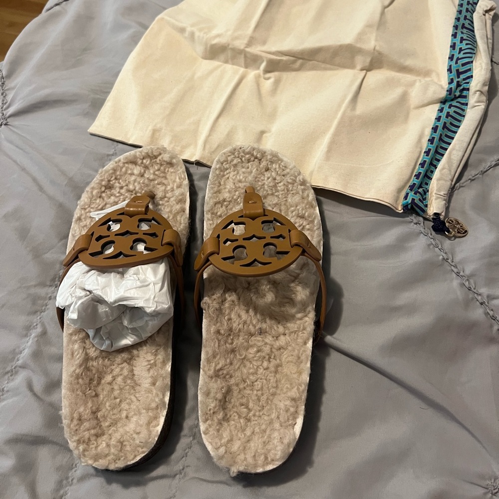 NWT Tory Burch Miller shearling